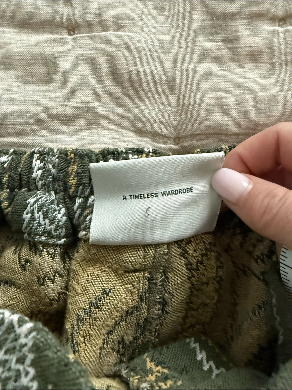 Maison Article floral Tapestry Cargo Joggers Size Medium